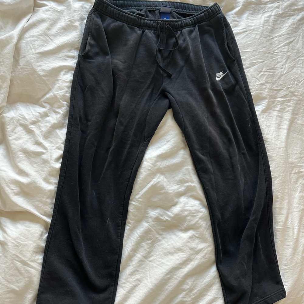 Nike Men's Dark Joggers with Logo